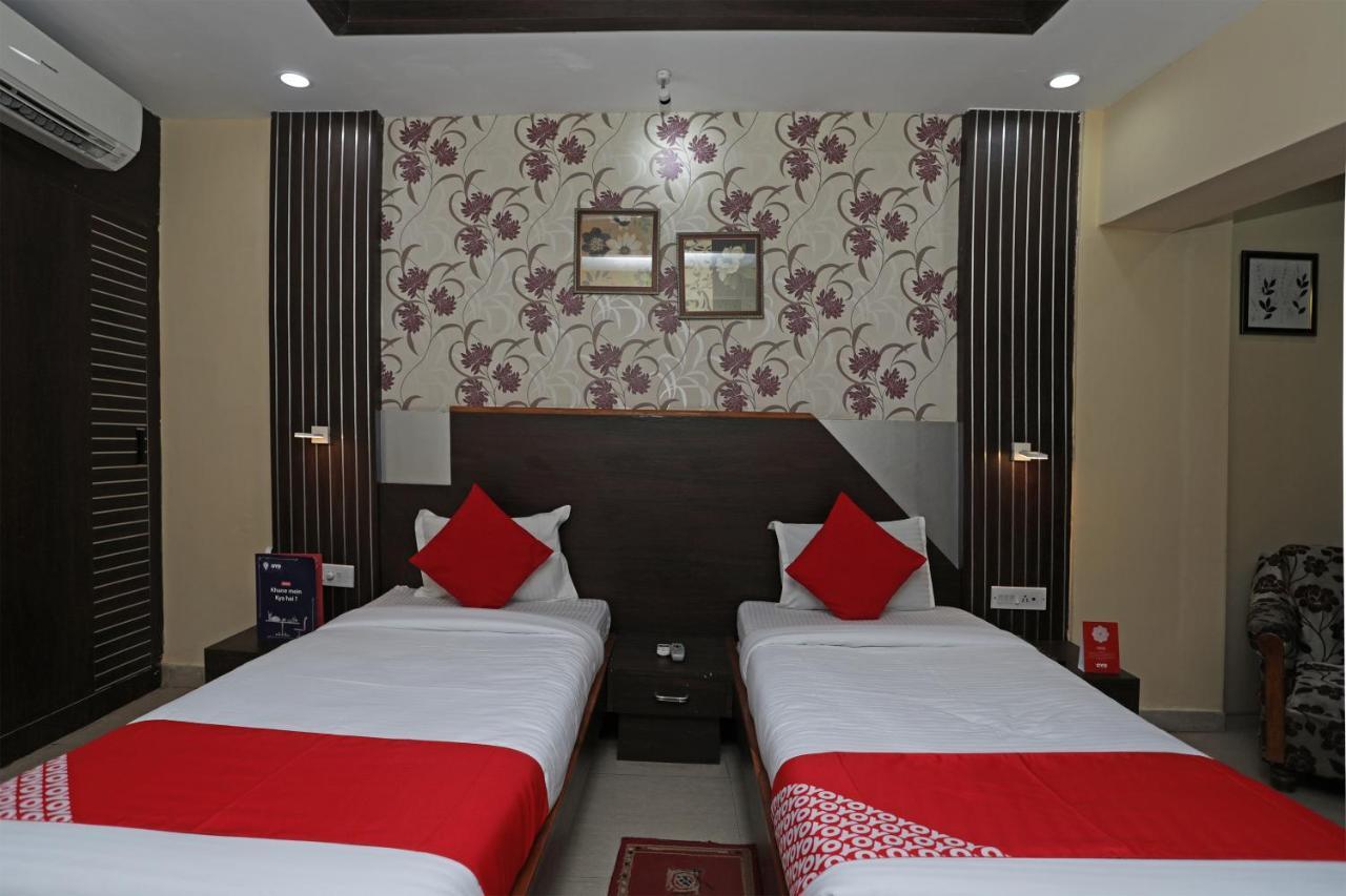 בובנשוואר Oyo 4065 Hotel Richi מראה חיצוני תמונה