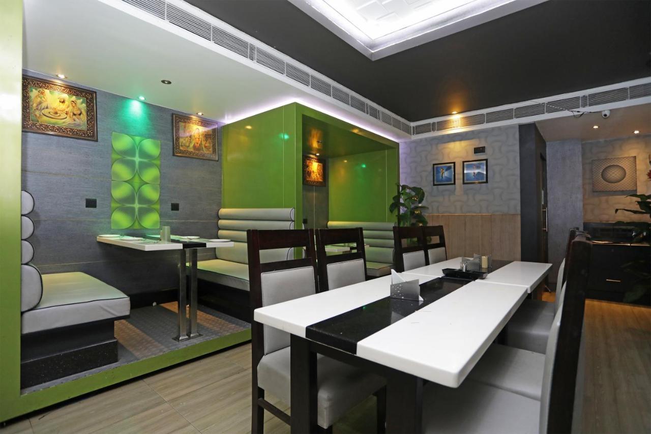 בובנשוואר Oyo 4065 Hotel Richi מראה חיצוני תמונה