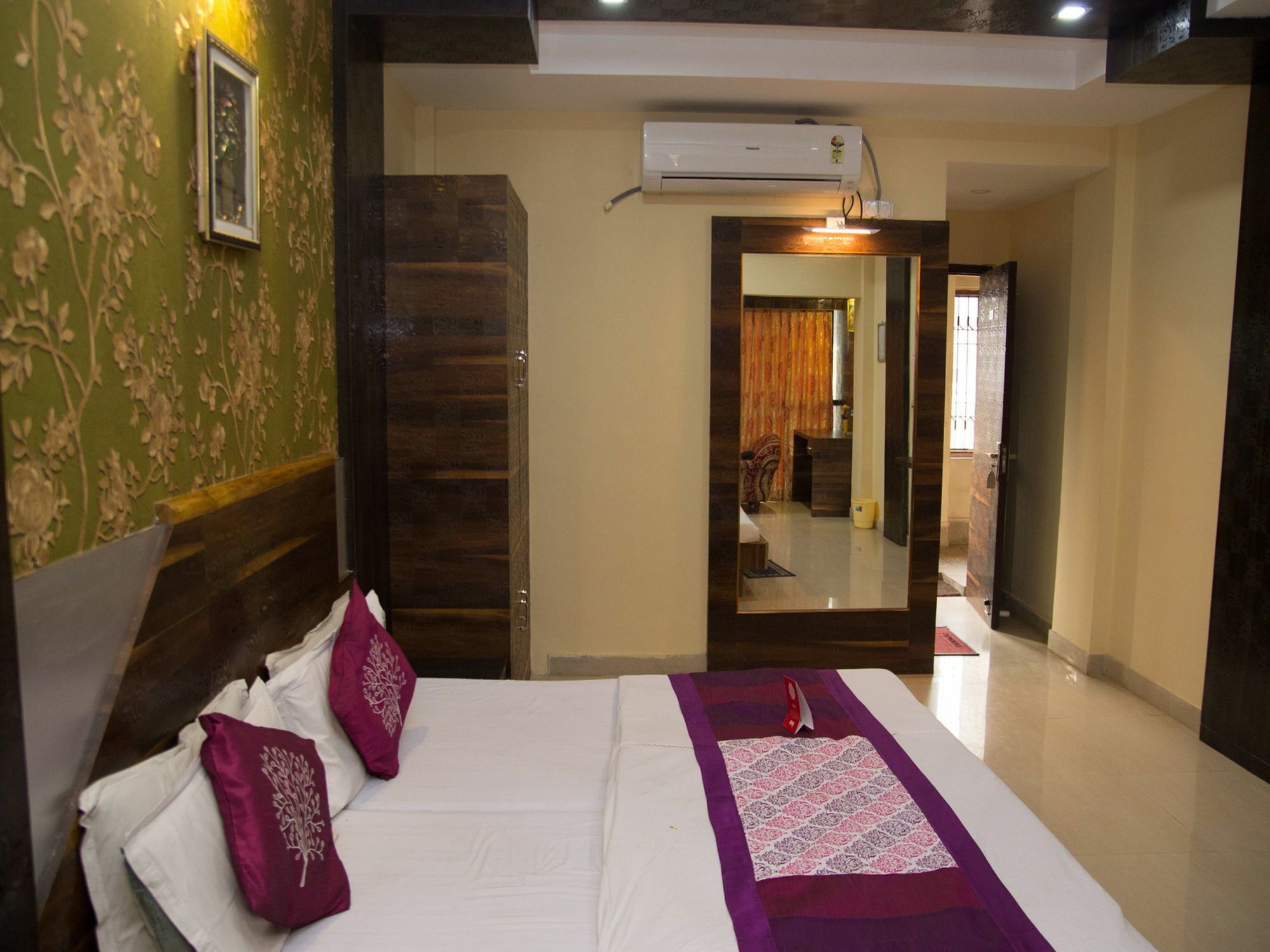 בובנשוואר Oyo 4065 Hotel Richi מראה חיצוני תמונה