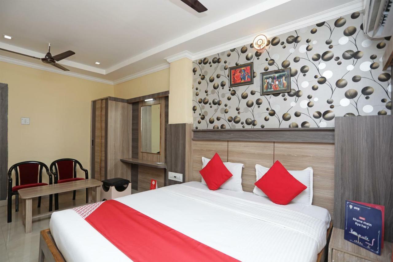 בובנשוואר Oyo 4065 Hotel Richi מראה חיצוני תמונה